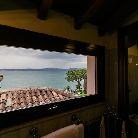 Hotel Pace Sirmione Exterior photo