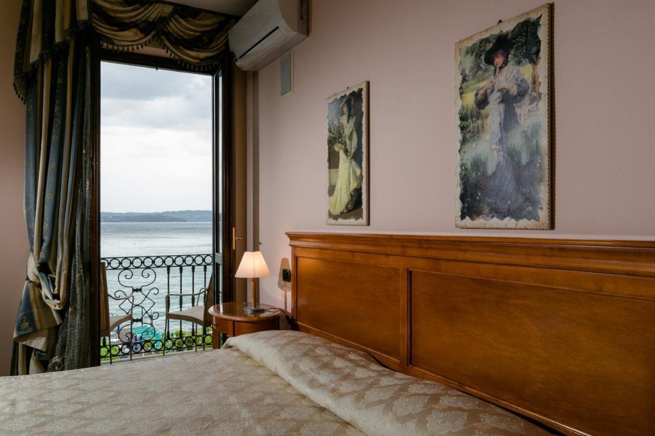 Hotel Pace Sirmione Exterior photo